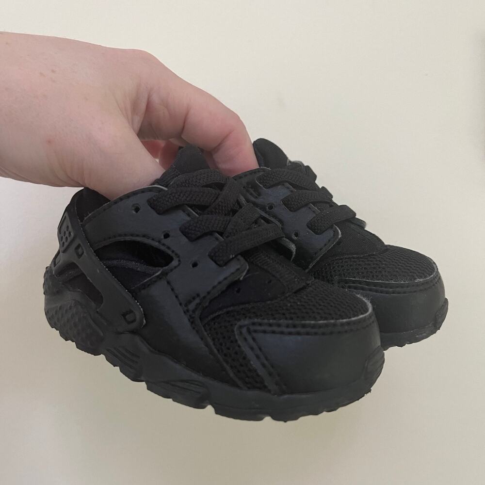 Nike huaraches, size 5c